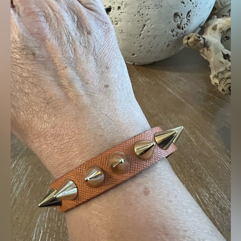 King Star Spikes and Leather Bracelet NEW